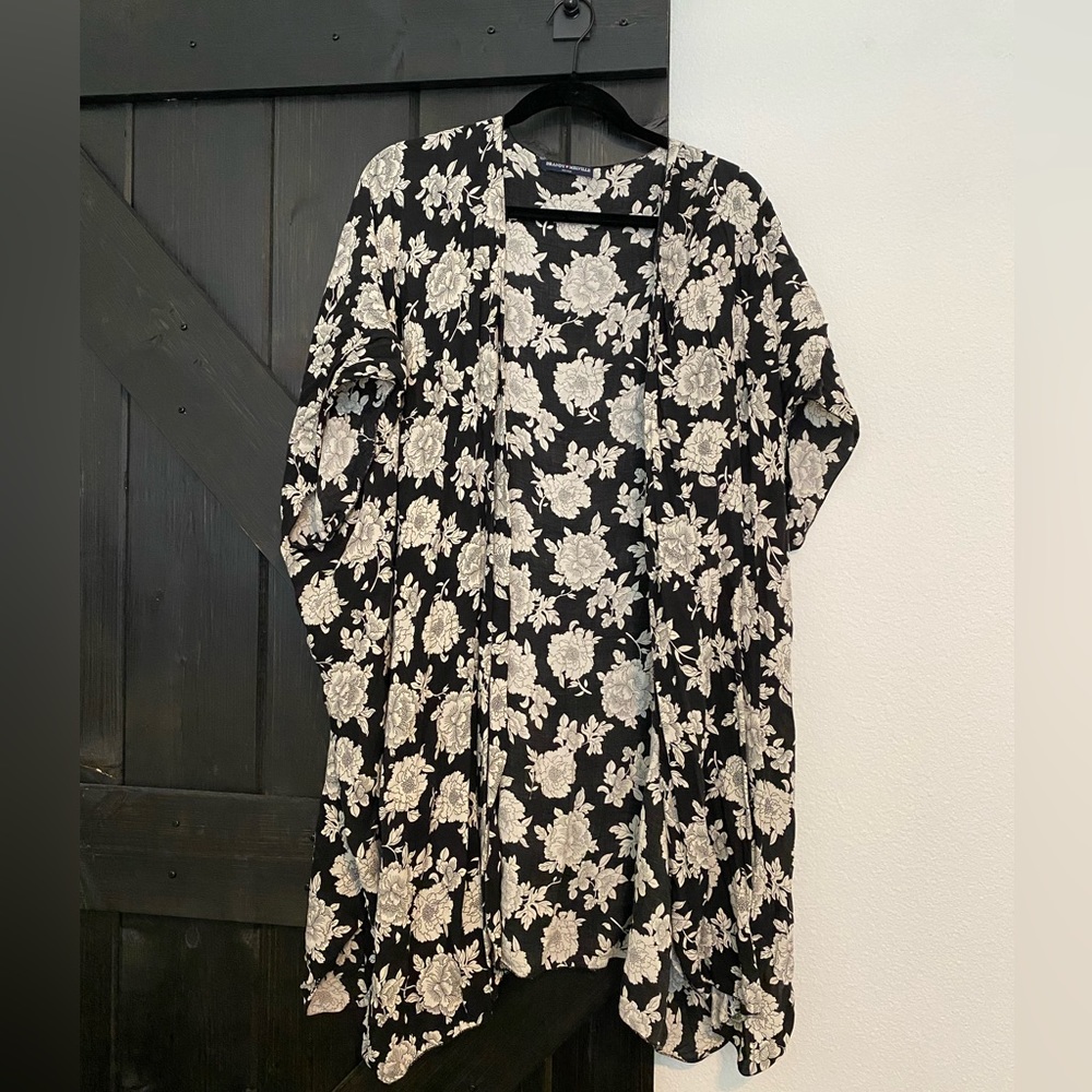 Brandy Melville Kimono